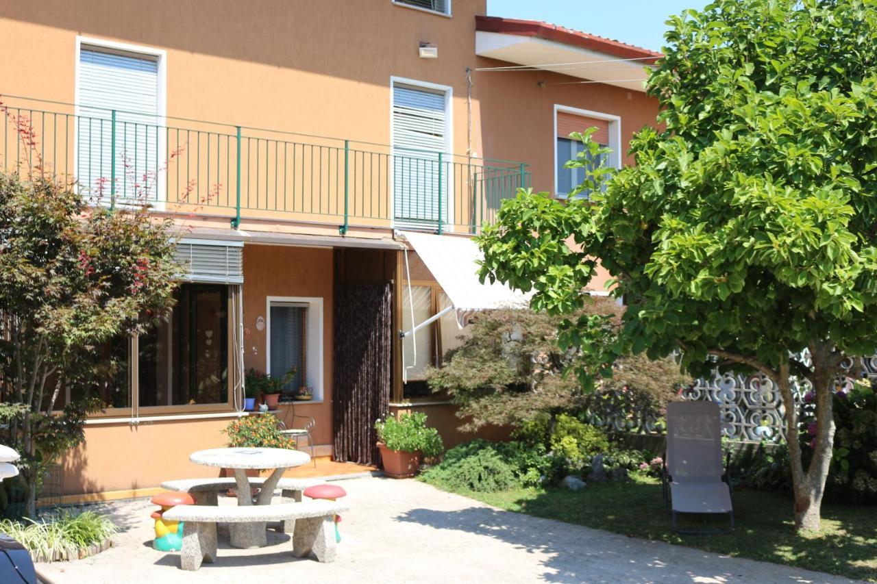 Casa Flora Apartment Treppo Grande Luaran gambar